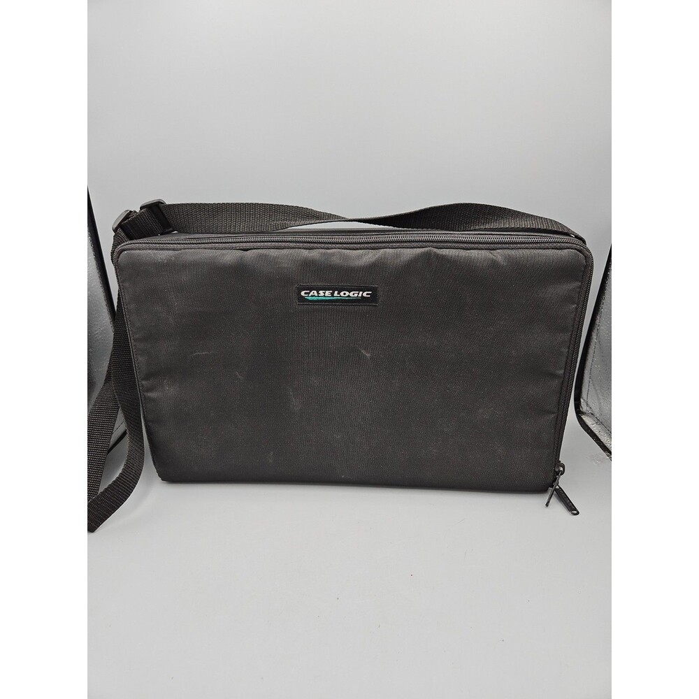 Vintage 90's Case Logic 30 CD Soft Black Nylon Storage Case With Shoulder Strap